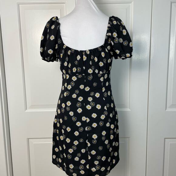 BP Ditsy Floral Tie Front Minidress In Black- White Daisy NEW NWT Size Small - Picture 4 of 7